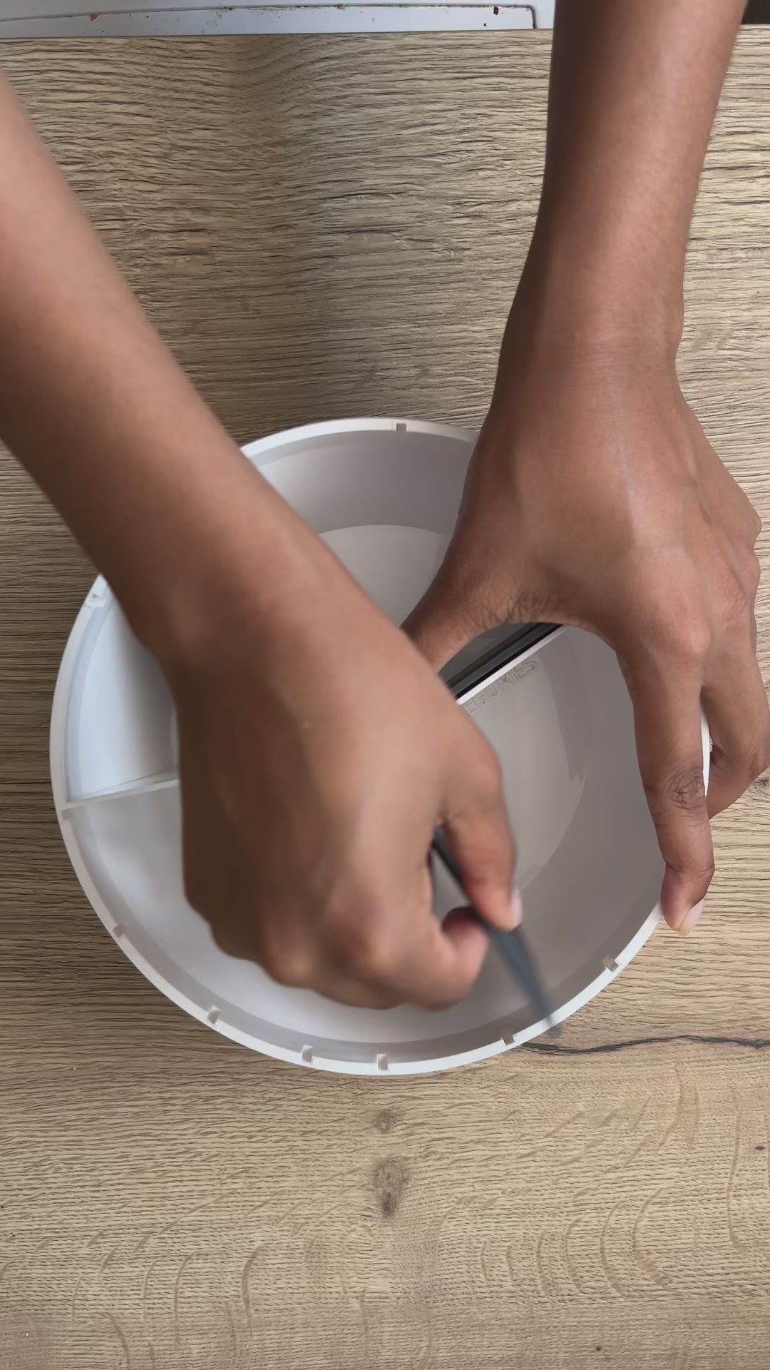 Charger la vidéo: Vidéo du remplissage d'un bol maju simple.